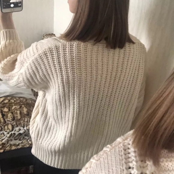 Cable Knit Cardigan - Picture 10 of 16